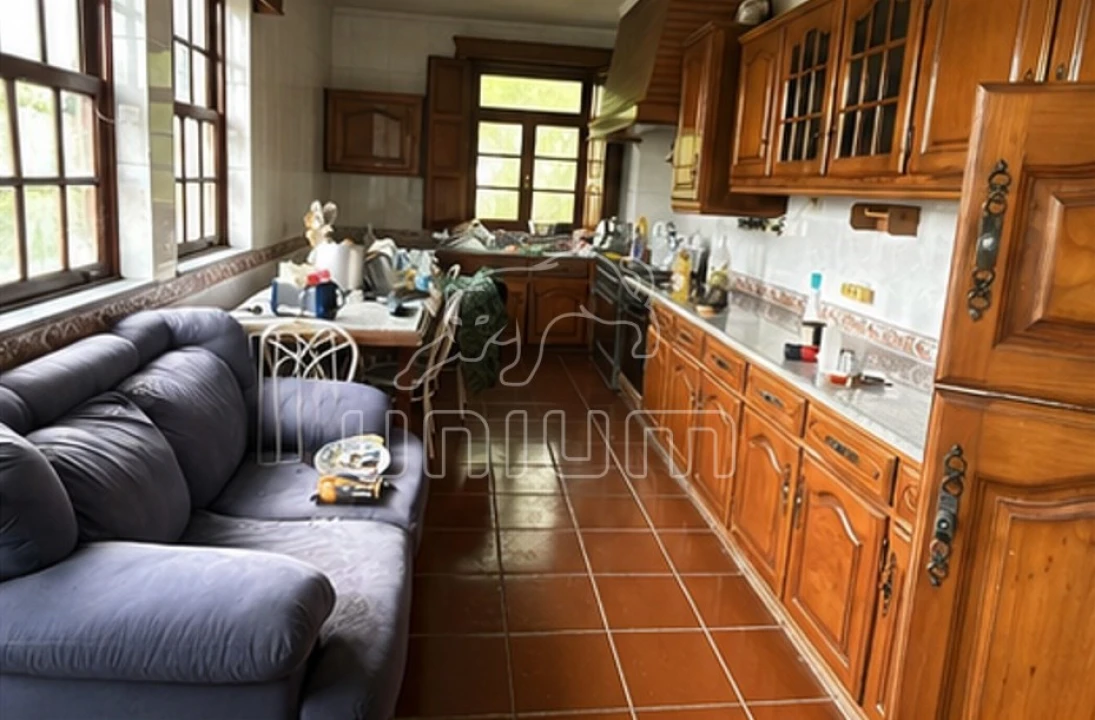 Moradia T3 para Venda em Mazarefes e Vila Fria Foto 4