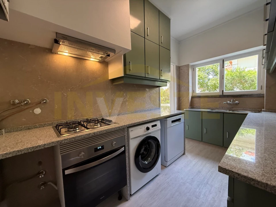 Apartamento T3 para Arrendamento em Alcabideche Foto 6