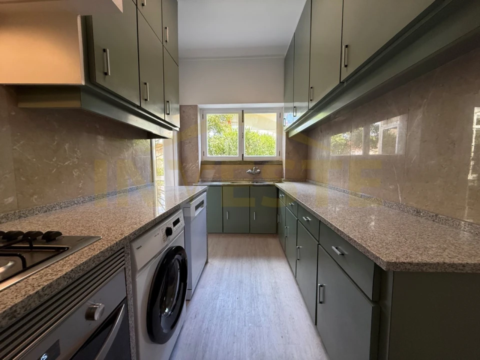 Apartamento T3 para Arrendamento em Alcabideche Foto 8