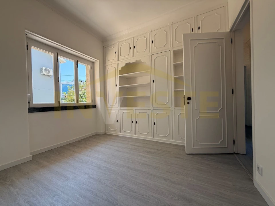 Apartamento T3 para Arrendamento em Alcabideche Foto 14