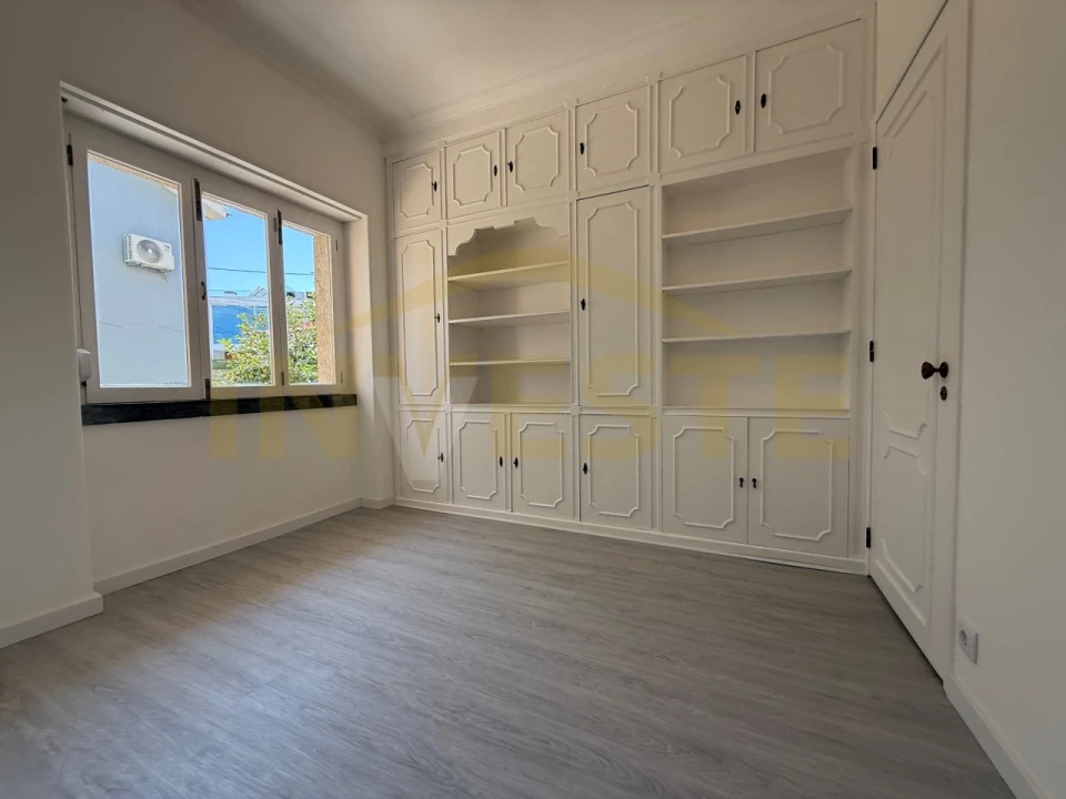 Apartamento T3 para Arrendamento em Alcabideche Foto 13
