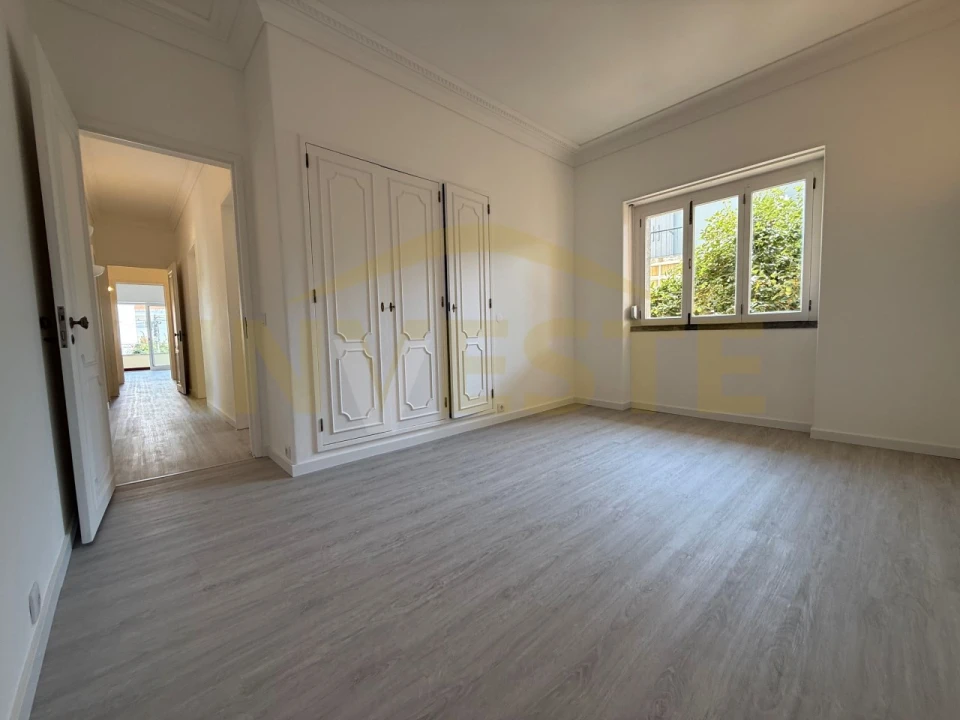 Apartamento T3 para Arrendamento em Alcabideche Foto 23