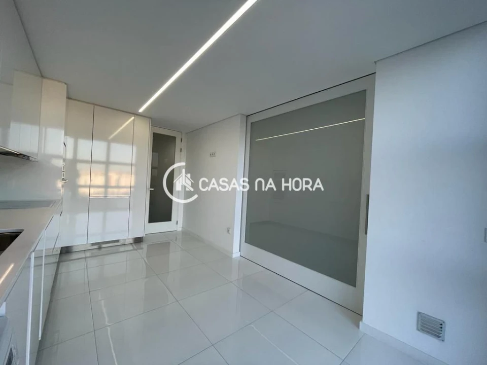 Apartamento T3 para Arrendamento em Viseu Foto 3