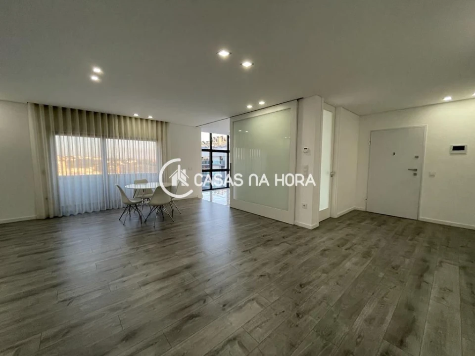 Apartamento T3 para Arrendamento em Viseu Foto 5