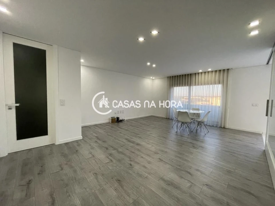 Apartamento T3 para Arrendamento em Viseu Foto 7