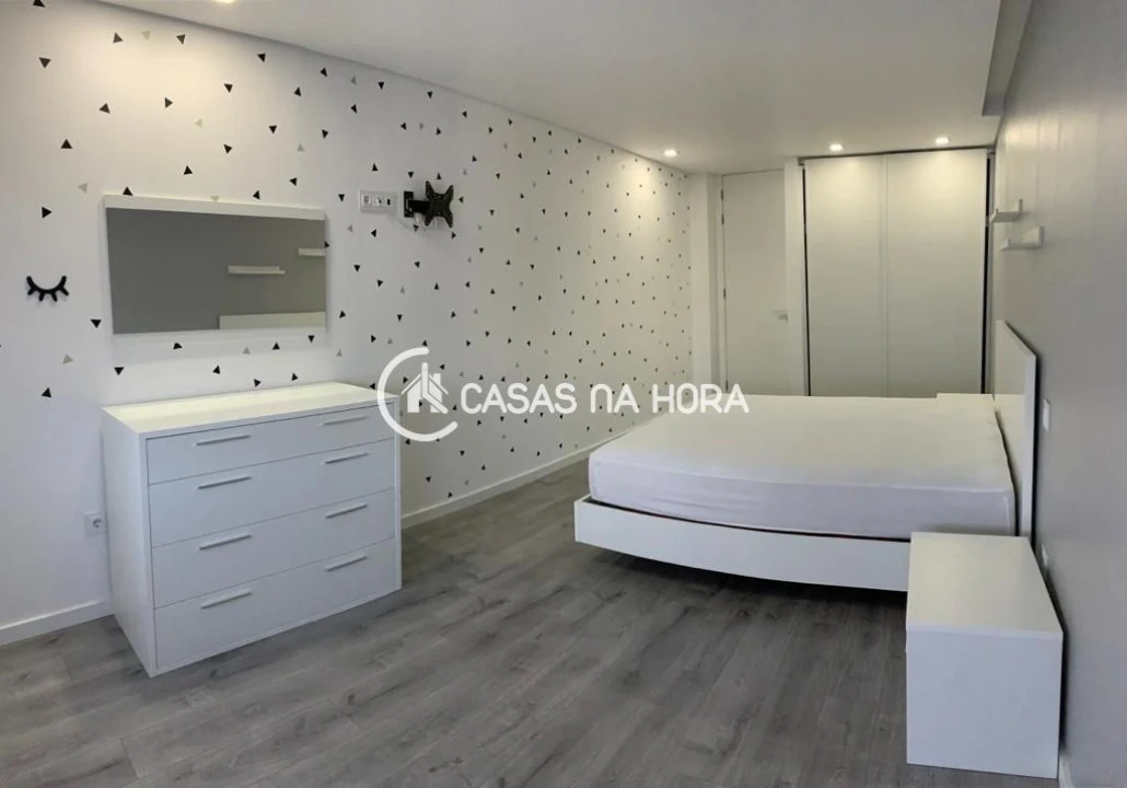 Apartamento T3 para Arrendamento em Viseu Foto 9