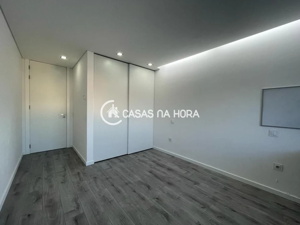 Apartamento T3 para Arrendamento em Viseu Foto 12