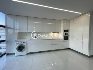 Apartamento T3 para Arrendamento em Viseu