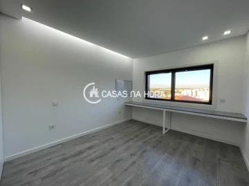 Apartamento T3 para Arrendamento em Viseu