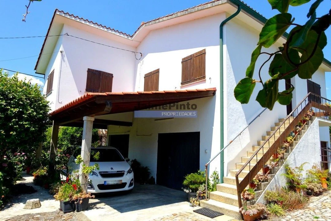 Moradia T3 para Venda em Santa Comba Foto 8