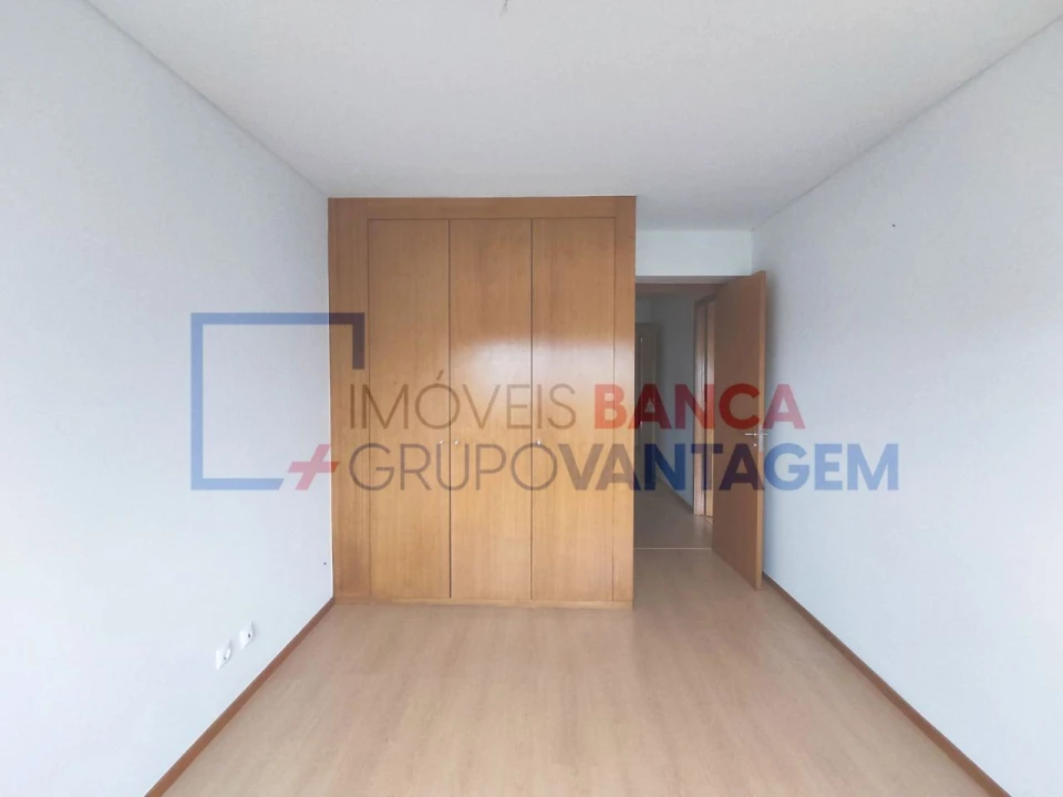 Apartamento T3 para Venda em Moreira Foto 23