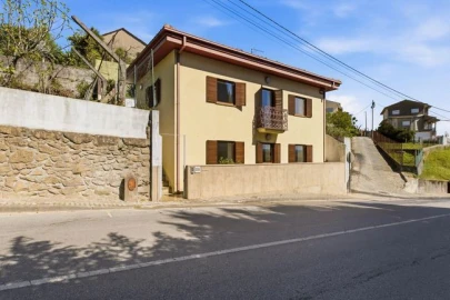 Moradia T2 para Venda em Louredo