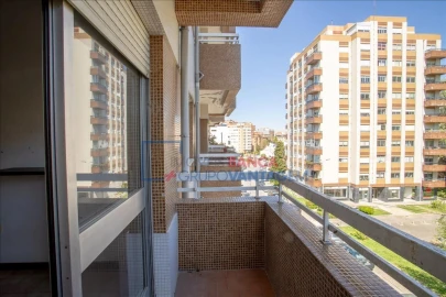 Apartamento T2 para Venda em Mafamude e Vilar do Paraíso