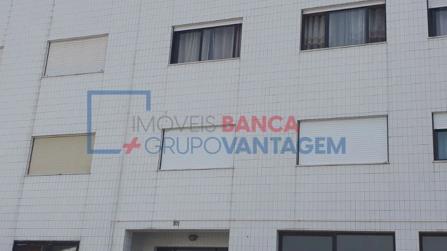 Apartamento T3 para Venda em Canelas
