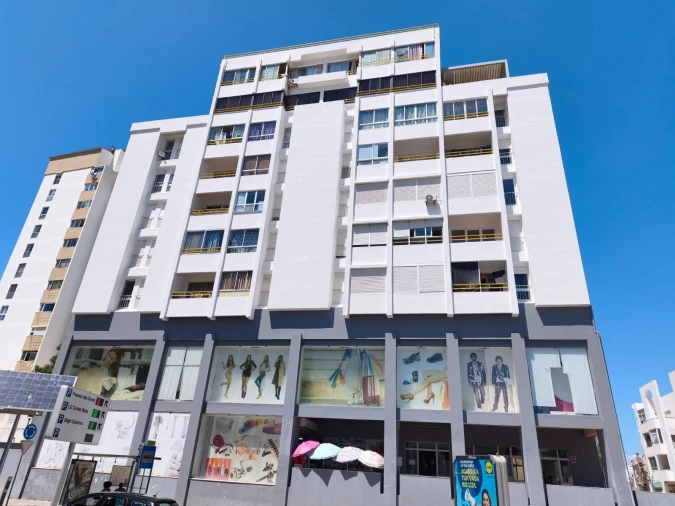 Apartamento T3 para Venda em Quarteira Foto 24