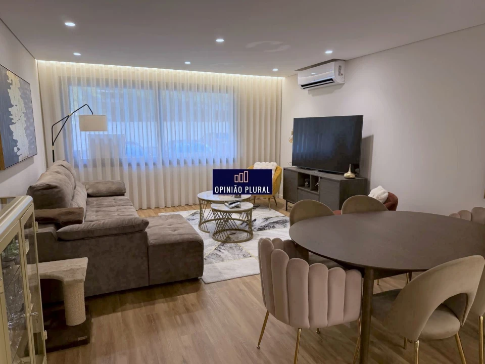 Apartamento T2 para Venda em Avintes Foto 1
