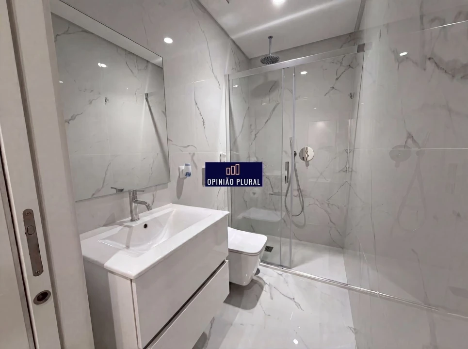 Apartamento T2 para Venda em Avintes Foto 9