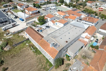 Negócio para Venda em Parceiros e Azoia