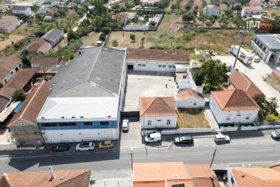 Negócio para Venda em Parceiros e Azoia