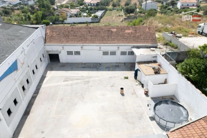 Negócio para Venda em Parceiros e Azoia