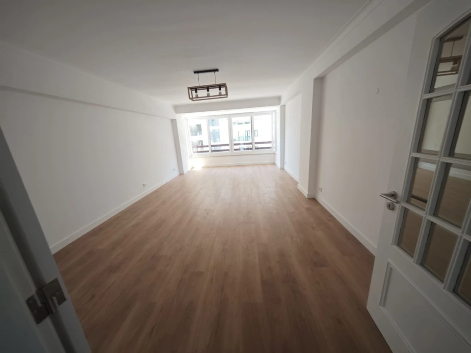 Apartamento T3 para Venda em São Domingos de Benfica Foto 27
