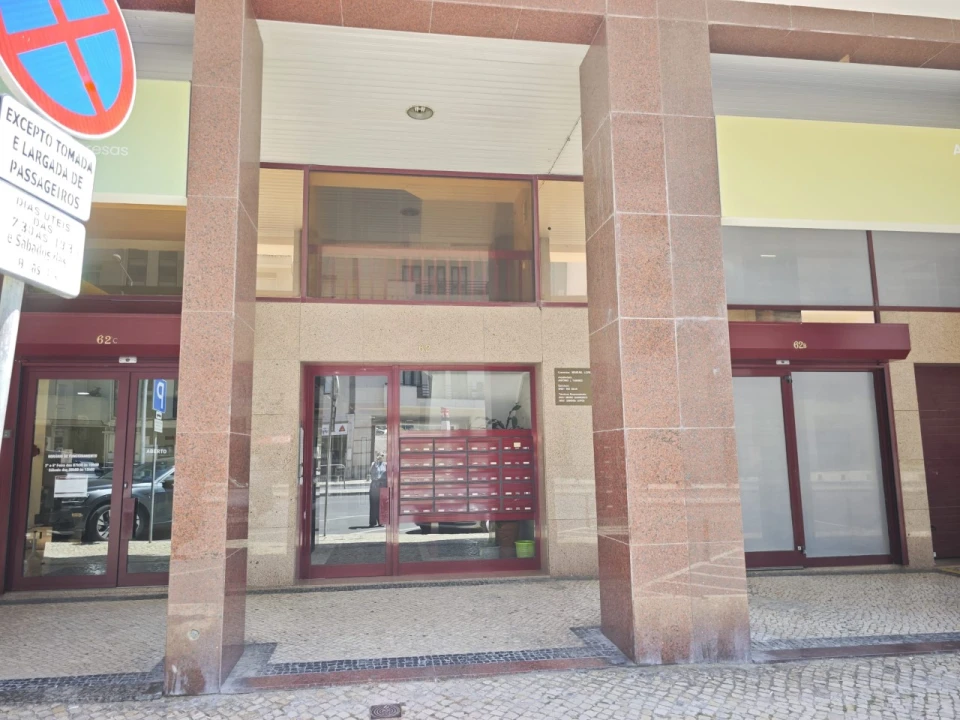 Apartamento T3 para Venda em São Domingos de Benfica Foto 34