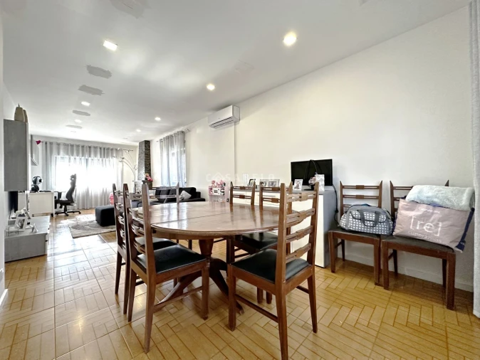 Moradia T3 para Venda em Cidade da Maia Foto 10