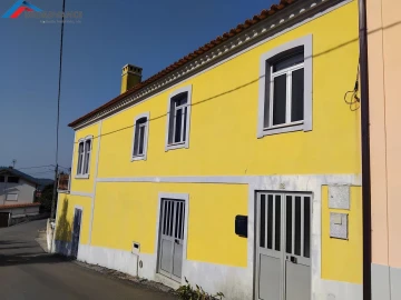 Moradia T3 para Venda em Lorvão