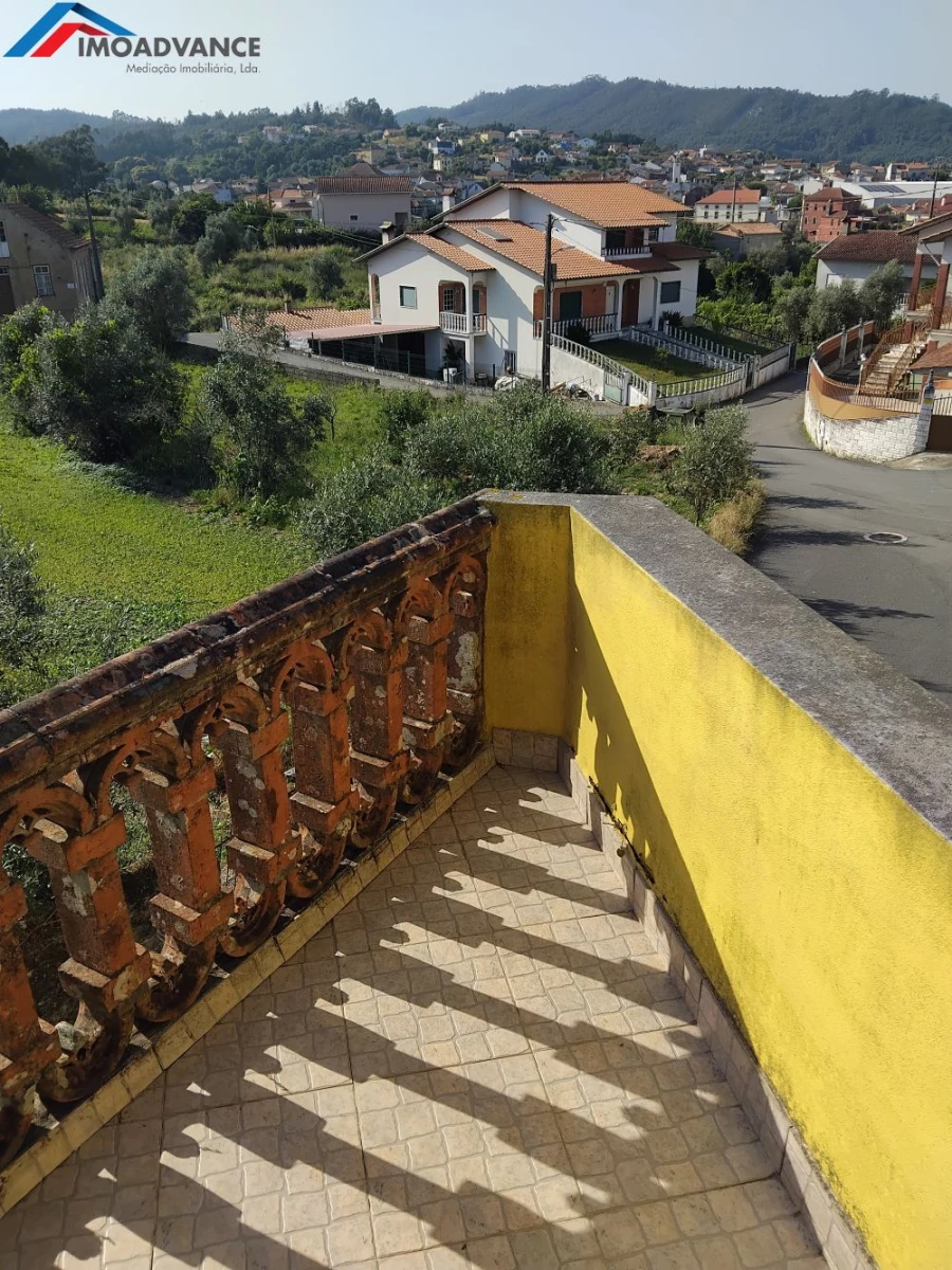 Moradia T3 para Venda em Lorvão Foto 8