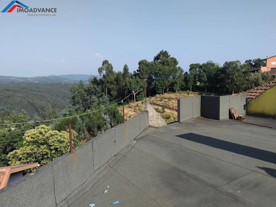 Moradia T3 para Venda em Lorvão Foto 2