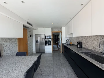 Moradia T5 para Venda em Lumiar