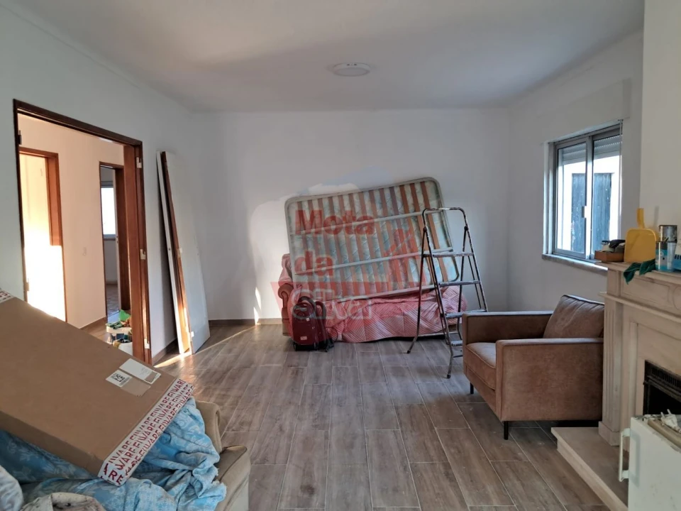 Apartamento T2 para Arrendamento em Quinta do Conde Foto 4