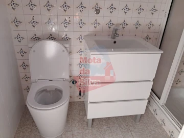 Apartamento T2 para Arrendamento em Quinta do Conde