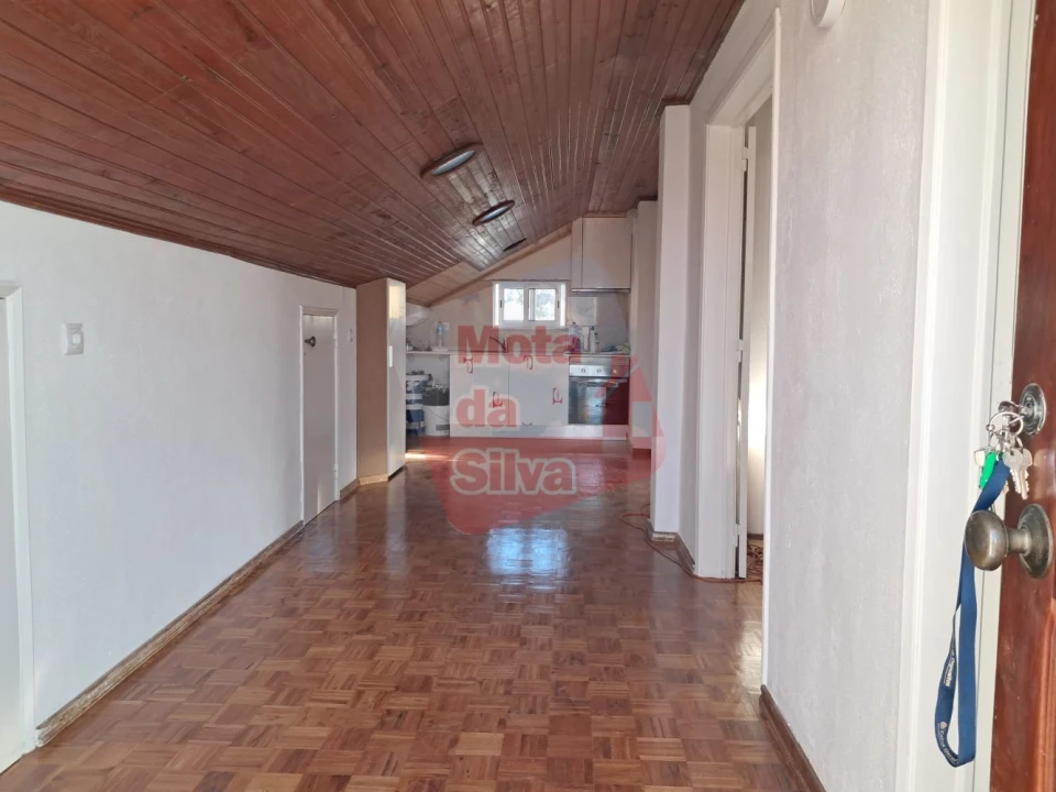Apartamento T2 para Arrendamento em Quinta do Conde Foto 2