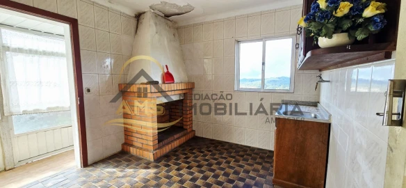 Moradia T6 para Venda em Ardegão, Arnozela e Seidões