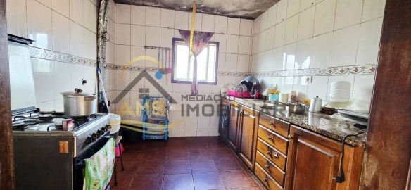 Moradia T6 para Venda em Ardegão, Arnozela e Seidões