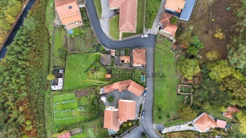 Moradia T6 para Venda em Ardegão, Arnozela e Seidões