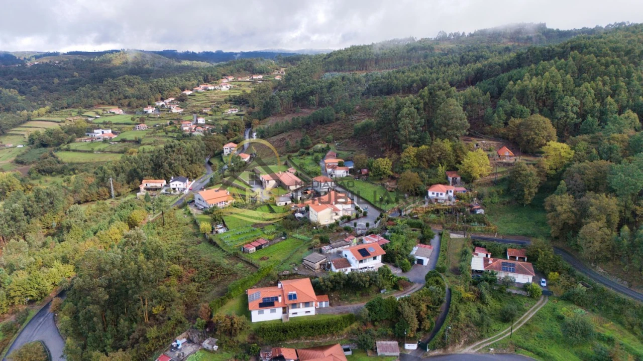 Moradia T6 para Venda em Ardegão, Arnozela e Seidões Foto 12
