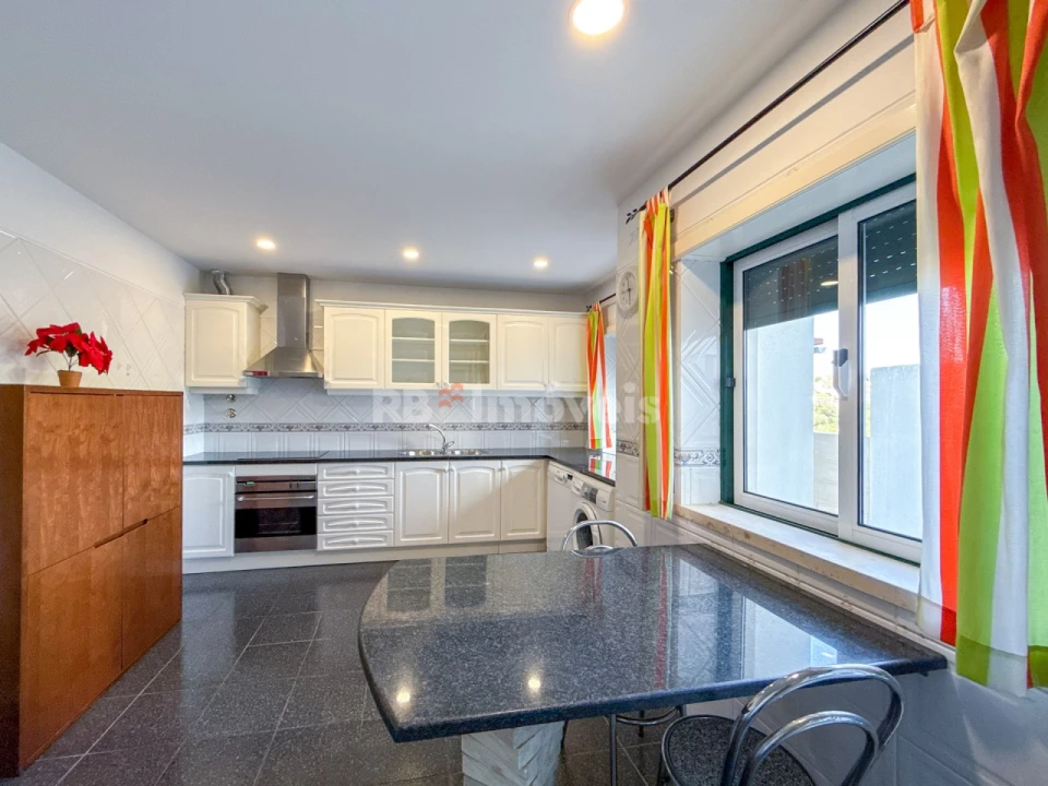 Apartamento T3 para Venda em Vila Nova da Barquinha Foto 1