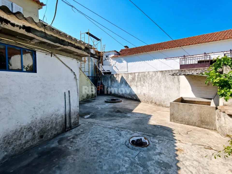 Moradia T6 para Venda em Azinhaga Foto 3