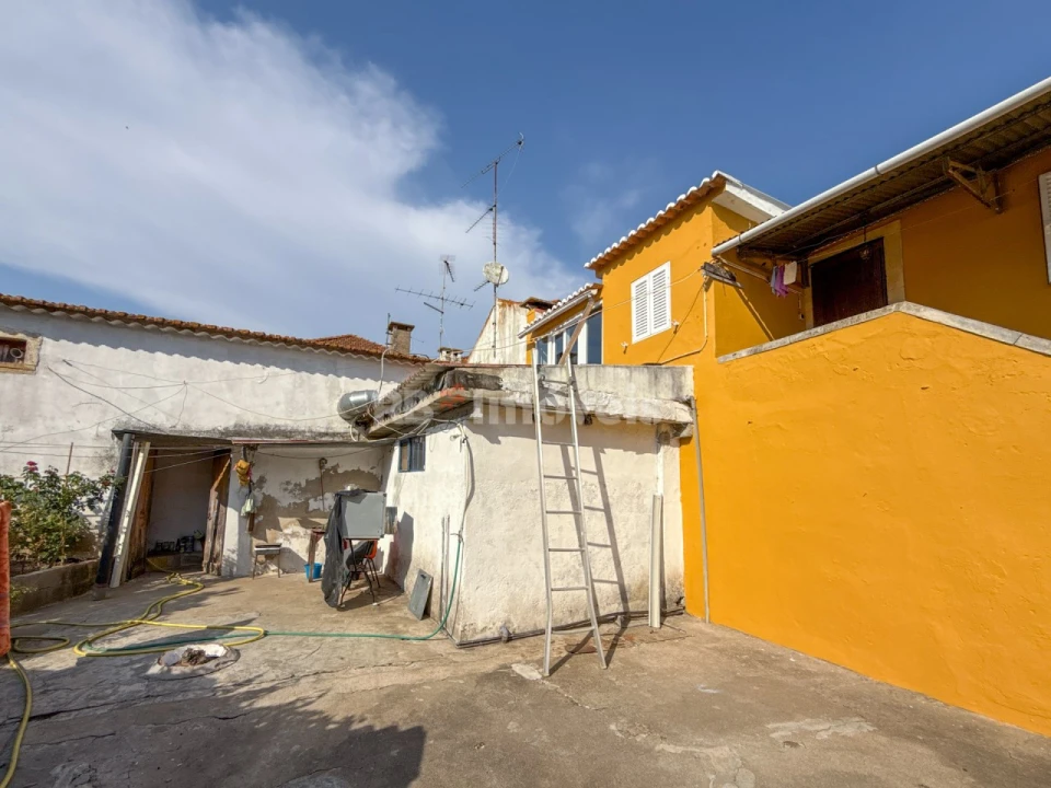 Moradia T3 para Venda em Azinhaga Foto 35