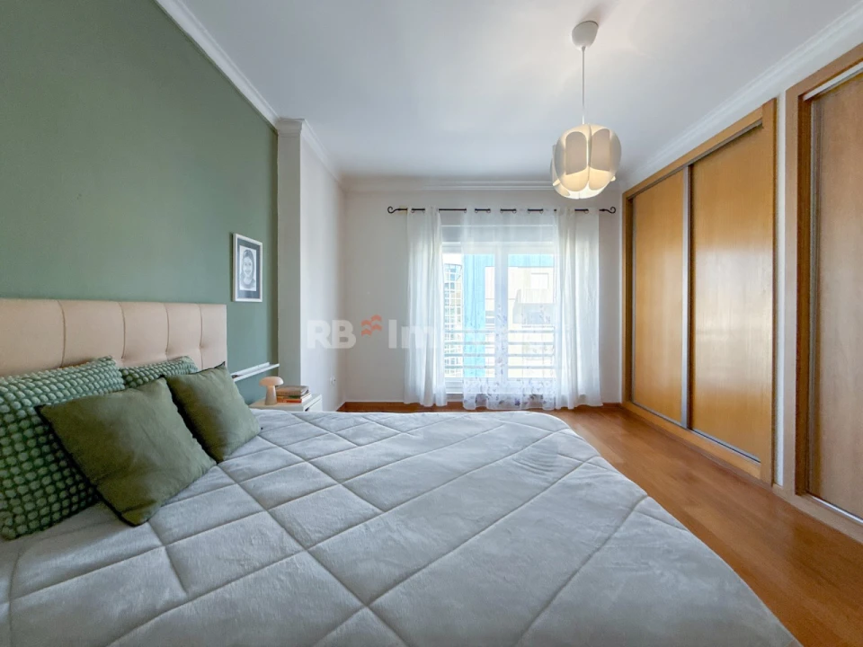 Apartamento T4 para Venda em São João Baptista Foto 42
