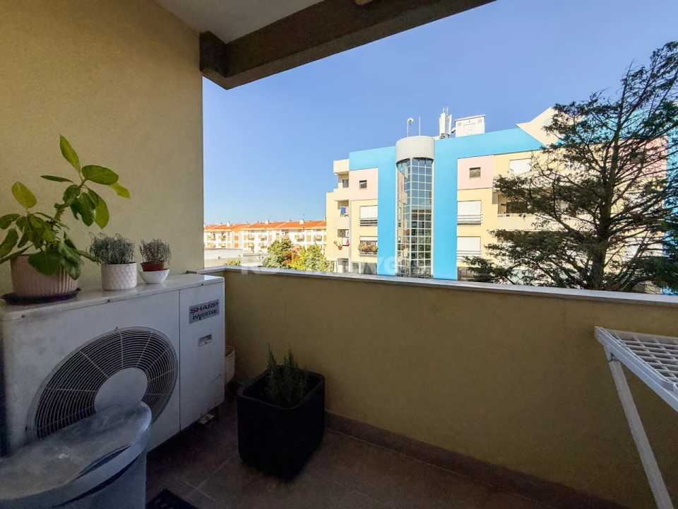 Apartamento T4 para Venda em São João Baptista Foto 48