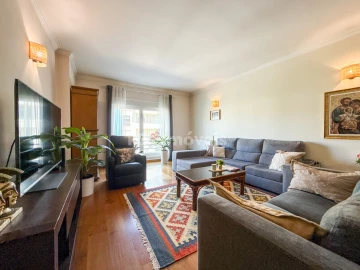 Apartamento T4 para Venda em São João Baptista