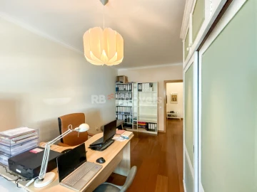 Apartamento T4 para Venda em São João Baptista
