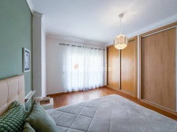 Apartamento T4 para Venda em São João Baptista