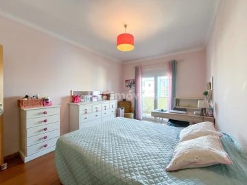 Apartamento T4 para Venda em São João Baptista