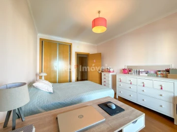 Apartamento T4 para Venda em São João Baptista