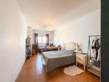 Apartamento T4 para Venda em São João Baptista