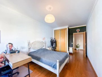 Apartamento T4 para Venda em São João Baptista
